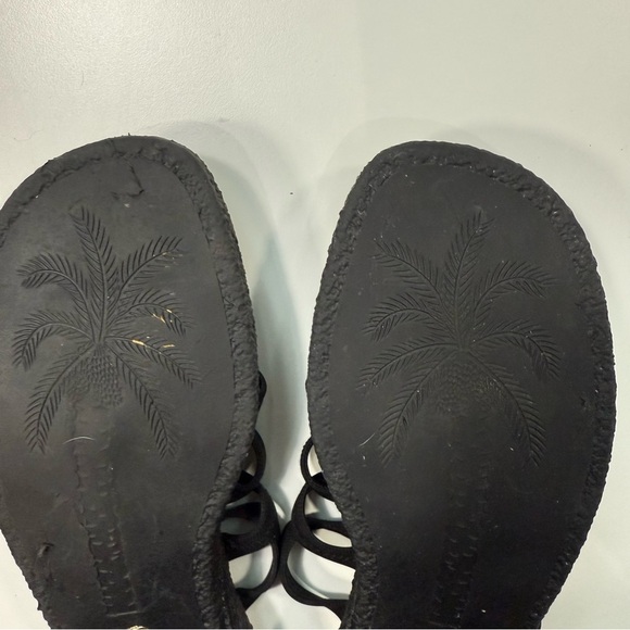 Donald J. Pliner Strappy Black Sandals Women’s Size 5.5 - Picture 10 of 10